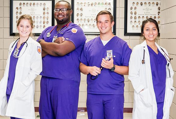 LSUE students